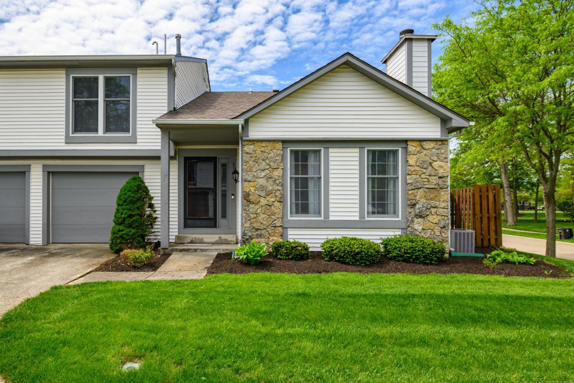 Family Friendly And Quite 2 Bedroom Condo Close To Fun Fort Wayne Kültér fotó