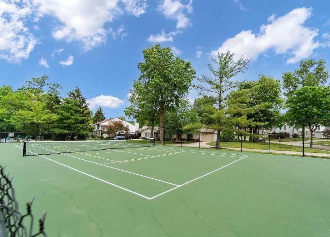 Family Friendly And Quite 2 Bedroom Condo Close To Fun Fort Wayne Kültér fotó